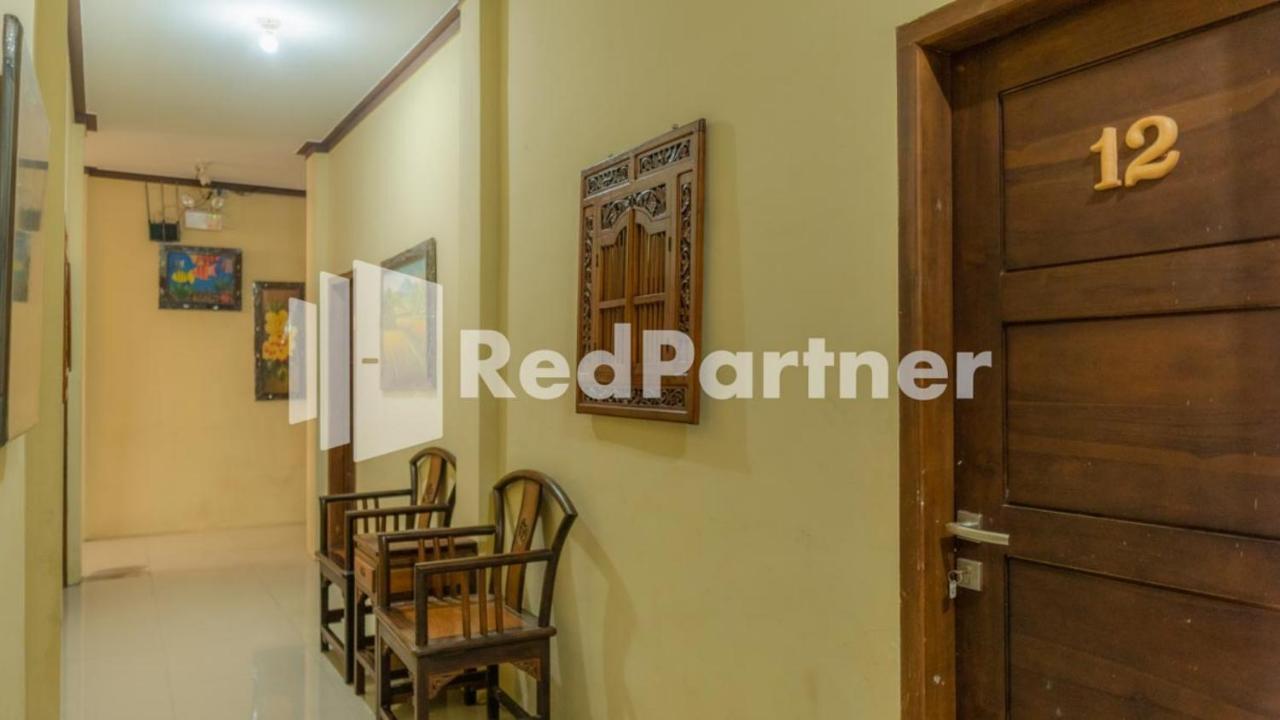 Vandhela Homestay Syariah RedPartner Surabaya Bagian luar foto